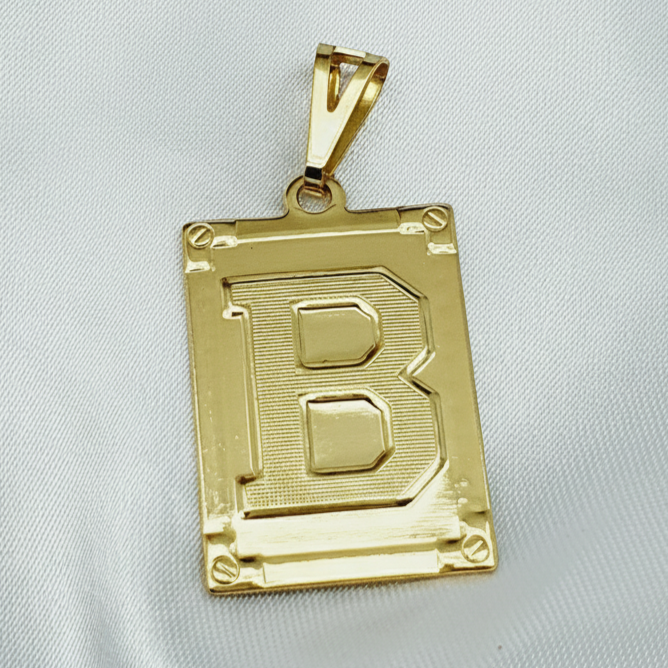 Pingente Letra B Personalidade e Estilo e Exclusividade