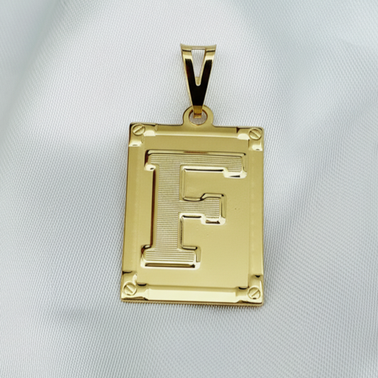 Pingente Letra F Personalidade e Estilo e Exclusividade