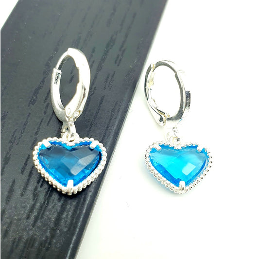 Brinco Coração em Azul Turquesa